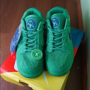 Nike | Shoes | Nike Sb Grateful Dead Dunk Sz 8 Bootleg | Poshmark